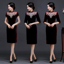 (Cheongsam clearance) 2021 new mom dress slim slim wedding wedding daily velvet