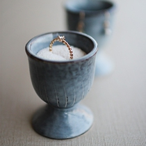 Jewelry Show Rack Swing Pieces Retro Shop Windows Displays Ceramic Earrings Rings Blue Mug Ornament Display Props