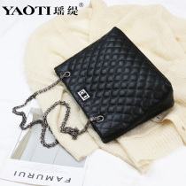 Texture single shoulder large bag commuter womens bag new 2020 retro simple small fragrance crossbody bag Lingge chain bag