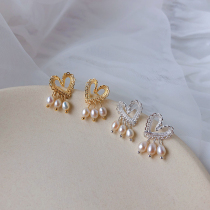 Small Treasure s925 Pure Silver Natural Pearl Loving Earrings 2021 New Tide Womens Temperament Senior Feel Luxurious Korea