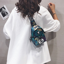 Personality Package Girls 2021 new Korean version Tide Cool Students Single Shoulder Chest Bag Ins Nets Red Leaves Printed Sloped Satchel Bag
