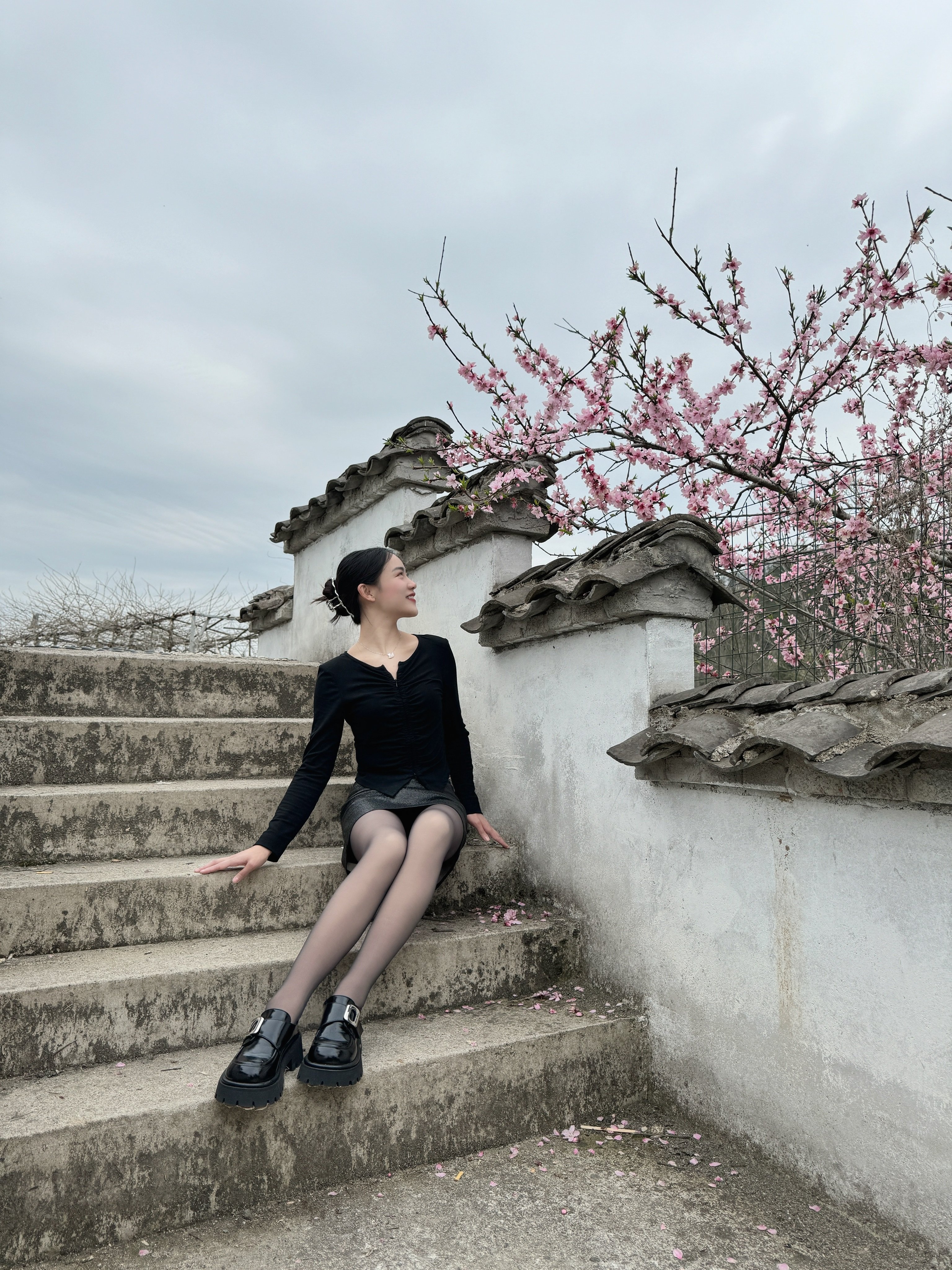 小野和子冬季黑丝光腿神器 加绒双层设计保暖不臃肿 替换装方便实用