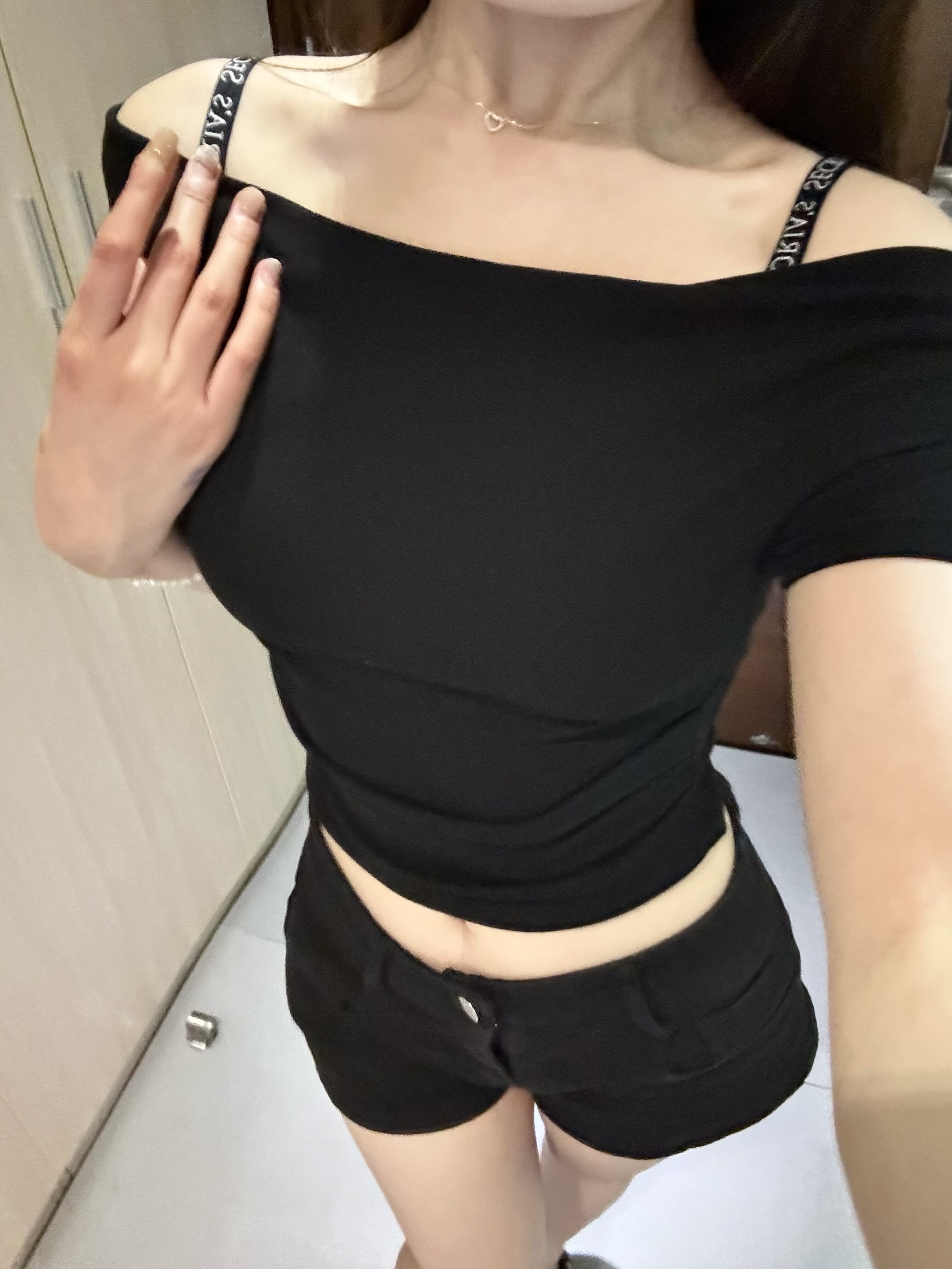 VICTORIA'S SECRET维密单依纯同款果冻条反重力Plus+内衣 小升杯设计