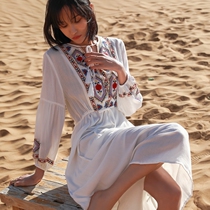 2021 new Yunnan Lijiang Tourist clothes female out of the country Wind Relaxation Big Code Fat Mm and Dress Dress slim