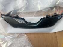 Apply 16 17 Letter to Henneung Net Lower plaque to the Conspicuous Front Bar Trim of the Mesh Trim Strip Grille Upper