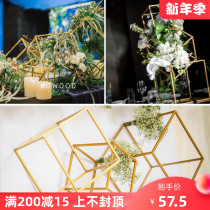 New wrought iron geometric road guide three-dimensional ornaments Golden Iron Road guide box wedding props stage welcome ornaments