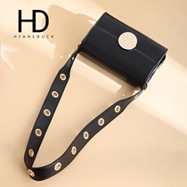  HEANEDUCK French niche bag female 2020 new western style female bag Western style texture fashion messenger female bag