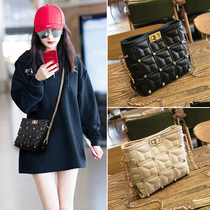 Yang Mi with the same bag female 2021 new Korean version wild Lingge chain bucket leather crossbody shoulder bag