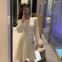 Twist mosaic dress women autumn and winter 2021 new small fragrant wind waist slim inside with base sweater skirt