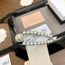 Miu New Pint White Pearl M Hair Clip Woman Miu Full Pearls Inlaid Hair Accessories M Letters 100 Hitch-Clip Temperament Adolescent Girl