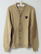 Japan Chuanjiu Pau Ling CDG Black Heart V Collar Sweater Sweater Sweater Sweatshirt Japanese Special Cabinet Beijing Spot