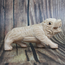 Peach twelve Zodiac wood carving non-lacquered Tiger ornaments handmade hand-held mouse cow Rabbit Dragon Snake Horse Sheep Monkey Monkey chicken dog Pig