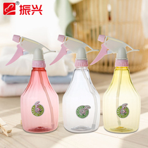 Revitalization watering watering pot small watering pot Gardening household watering pot watering spray bottle Small watering pot 600 ml