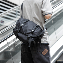 2021 new trendy brand shoulder shoulder bag Street trend mens backpack large capacity messenger bag multi-function Cross bag