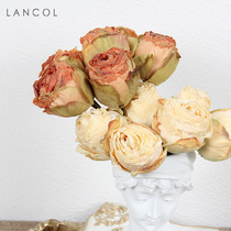Lancol retro-coloured hand zaggio side rose drawing room decorated floral table shop window fake flowers dry silk flowers