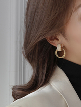 2020 new trendy ring earrings female high-end sense without ear piercings ear clip temperament gentle wind earrings Korean earrings