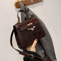 Small Crowddesign Superior Sense Packet Girls 2021 New Tide Fashion 100 Hitch Handheld Kylie Bag Single Shoulder Sloped Satchel Bag