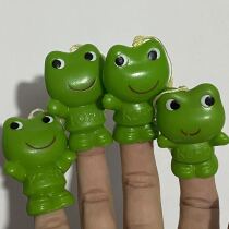 The Showa nostalgia Japan Xinghe and the mascot KEROROKERORO frog Soft rubber paparazzi finger-swing piece