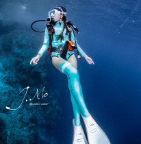 2mm wetsuit men and women wet suit split one-piece long-sleeved swimsuit Surf sunscreen warm jellyfish suit connelly