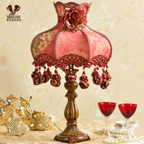 wanlang European style wedding table lamp Wedding room new wedding celebration creative warm bedroom bedside lamp Red table lamp 5138