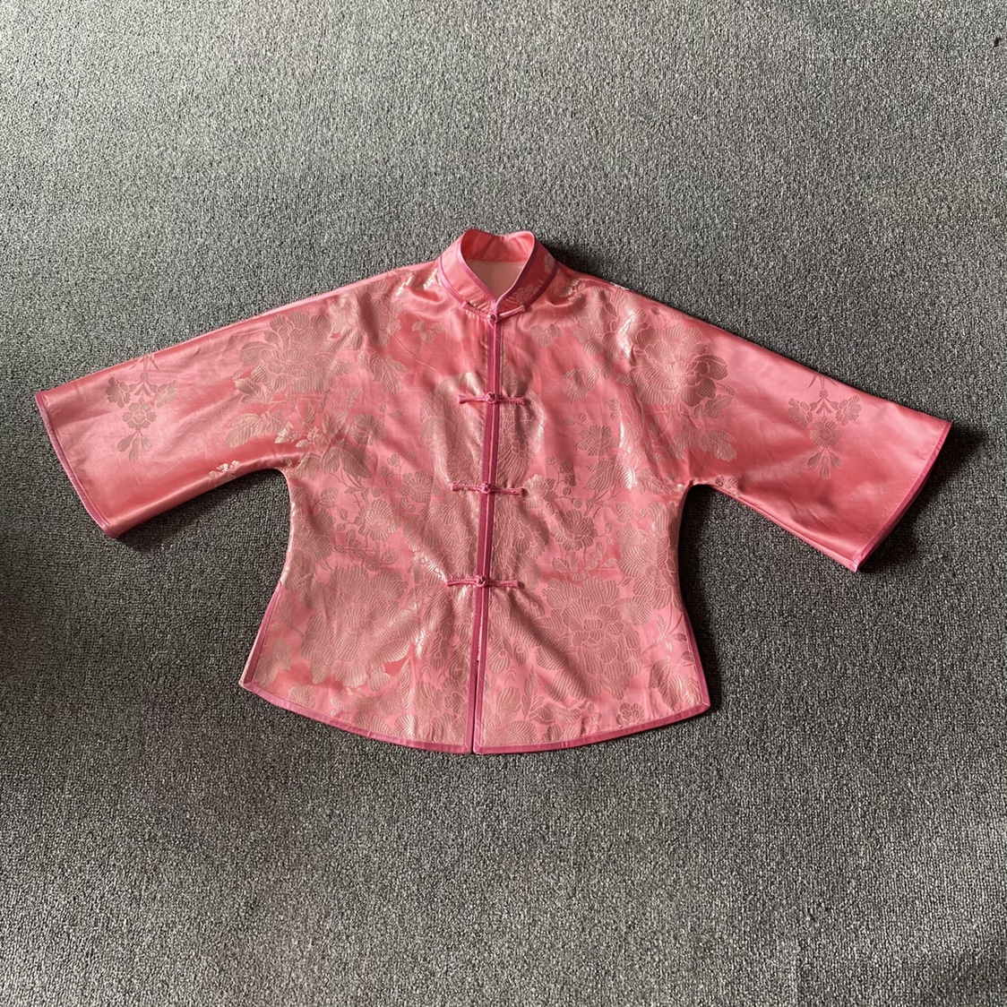 Cloud decoration totem 2021 original ethnic style women's clothing old satin silk satin casual stand-up collar horse clip folio small jacket