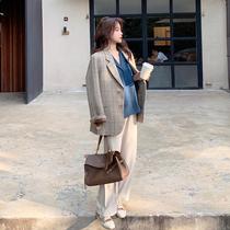 Plaid blazer womens 2020 new autumn Korean version retro British style loose casual small suit womens spring and autumn