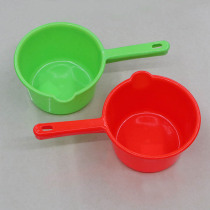 Kitchen new green purple red plastic PP scoop household long handle shampoo cup shampoo cup play scoop water spoon