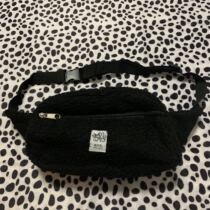 Spot special price to give back to the homemade super invincidy sweet soul Friend Pocket Earth Cool Bounty Chest Bag Sloped Satchel