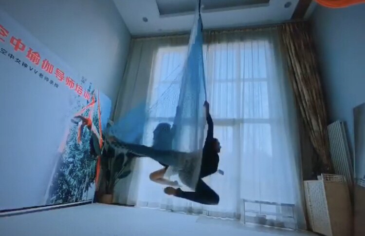 Aerial acrobatic props Fishing net (single fishing net socks without accessories) Blue and white gradient