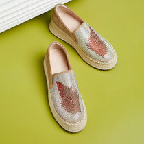 Hemp-based loafer shoes women's 2021 Europe and the United States spring and autumn Joker leather rhinestone sponge cake single shoes thick bottom one pedal leisure