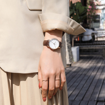 Lady Watches Senior Feel 2021 New Temperament Student Ins Wind Minimis Crowd of Light Extravagant Women Watch