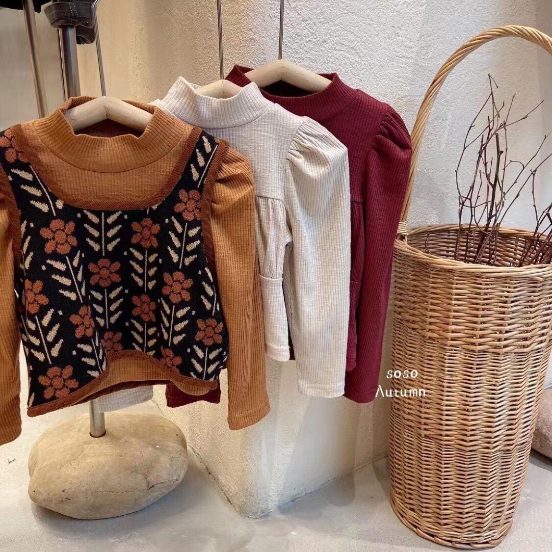 Girl Knit Vest Spring Autumn Korean version of the Han version of the ancient wool line flowers Machia children 100 hitch a soft kampo shoulder tide