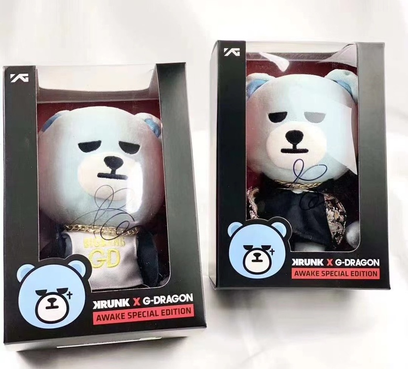 GD right Zhilong's autograph KRUNK official joint Xiong pangzai's pro-sign fidelity fans should be in the neighborhood