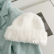 White fur furry hat children autumn winter thickened with warm protective earcap tennis red Korean version 100 hitch a small painters hat