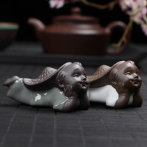 Tea darling Ru kilns open sheet to raise ice cracked glaze Gothic kilns green porcelain Shepherd tea Play with little swing piece Gongfu tea Tea Dao Accessories