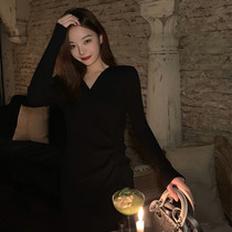 Bottom dress women autumn and winter 2021 New French vintage female drawstring inside knee knitted long skirt