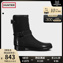 Hunter British refined rain boots female fashion models wear shiny face delicate thin thin thick legs short boots