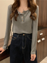 South Koreas autumn and winter new Korean version of the undershirt womens clothing 100 hitch long sleeve T-shirt with clothes and inrush qi