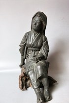 Japanese bronze bronze statue tea girl