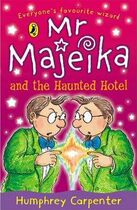 Spot Mr Majeika and the Haunted Hotel Mr Majeika series English Original Mazaka First