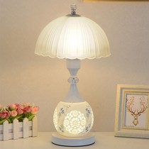 European simple table lamp Bedroom bedside lamp Home warm romantic glass lampshade Ceramic bedside table lamp