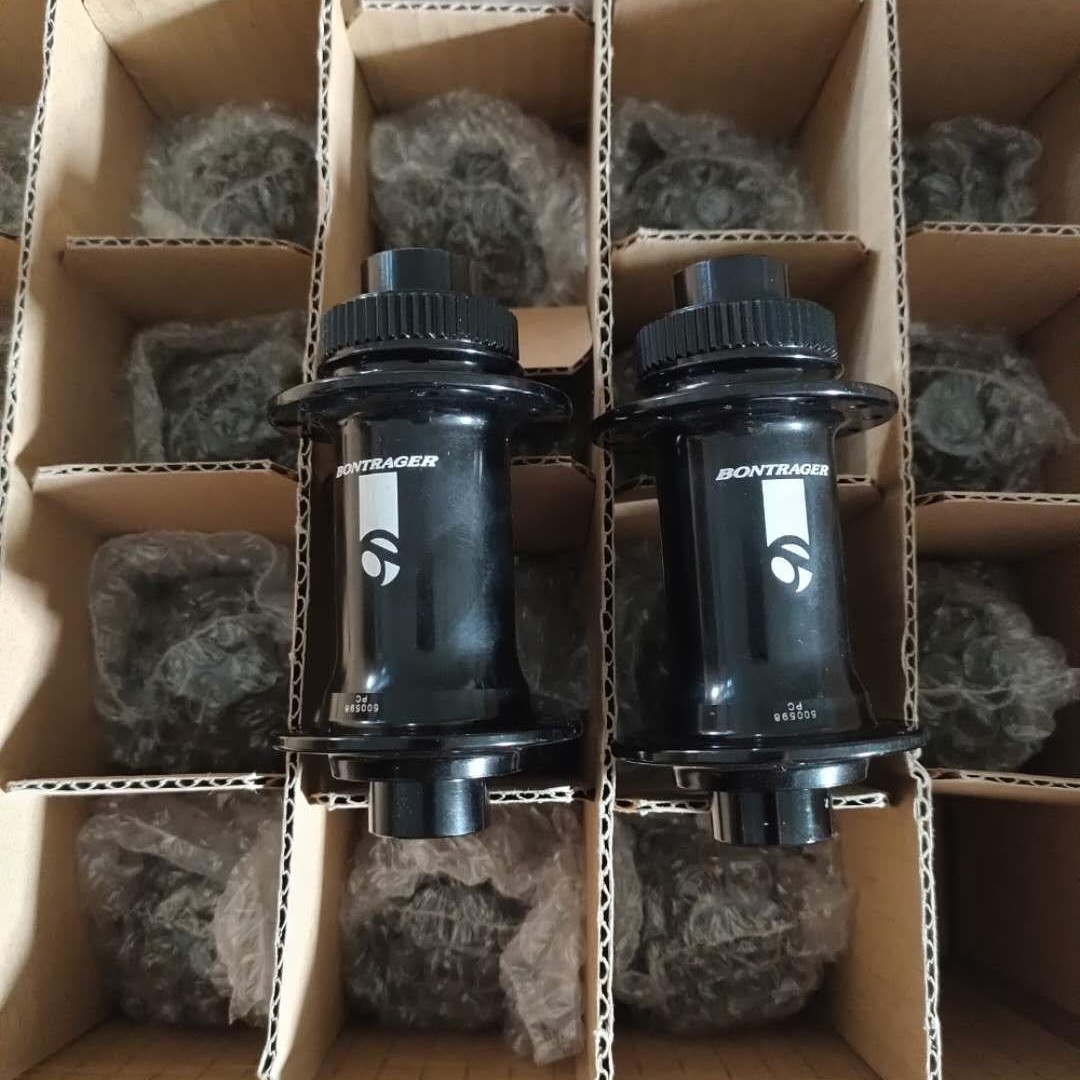 Stick Gavel Mountaineering Car Barrel Shaft Front Flower Drum 15 * 100 BONRAGER Palin lock front flower drum 24 holes