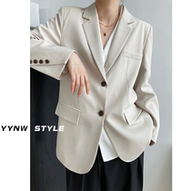 Street casual and loose single row withholding white suit jacket female long-duty suit top New money in autumn 2021