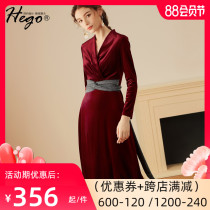 Hego2019 winter new intellectual skirt elegant socialite temperament V-neck velvet annual party dress female dress