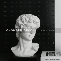 Nordic model room Light luxury creative character David sculpture avatar Home living room art soft decoration decoration