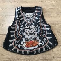 Cloud decoration totem 2021 original ethnic style womens hand embroidered casual plate silver small tiger sleeveless embroidered horse clip