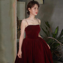 Velvet toast to the bride 2022 The new conspicuy little guy is engaged to the door gown and the wine red normally can be worn by women