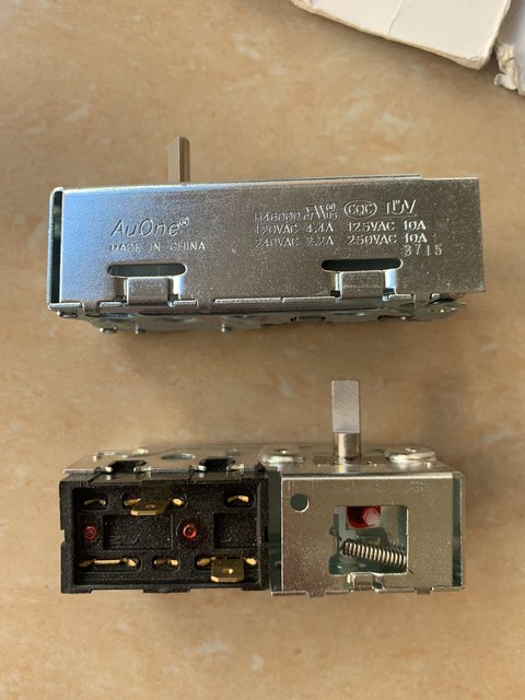 Auone H4600D 10～80% Adjustable Humidity Switch 4.4A120V 2.2A240V Brand New