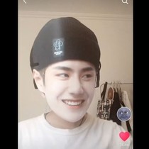 Chens love makes Xiao Zhan Wang Yimbo wedding door spoof funny mask wedding props to help the surrounding custom