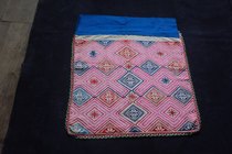 Home Sonic Penthouse Seeking to know the Miao ethnic embroidered silk weft thread hand-picked up the weasel area 34 * 40cm c-735